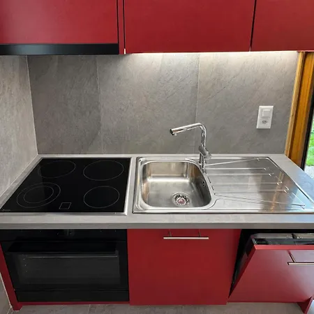 Appartamento Du Bry - Studio, Garden & Parking